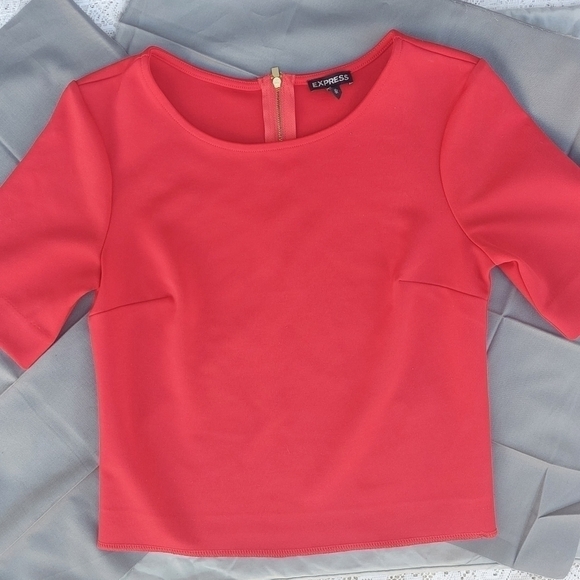 Express cherry red crop Top size xs - Picture 1 of 7